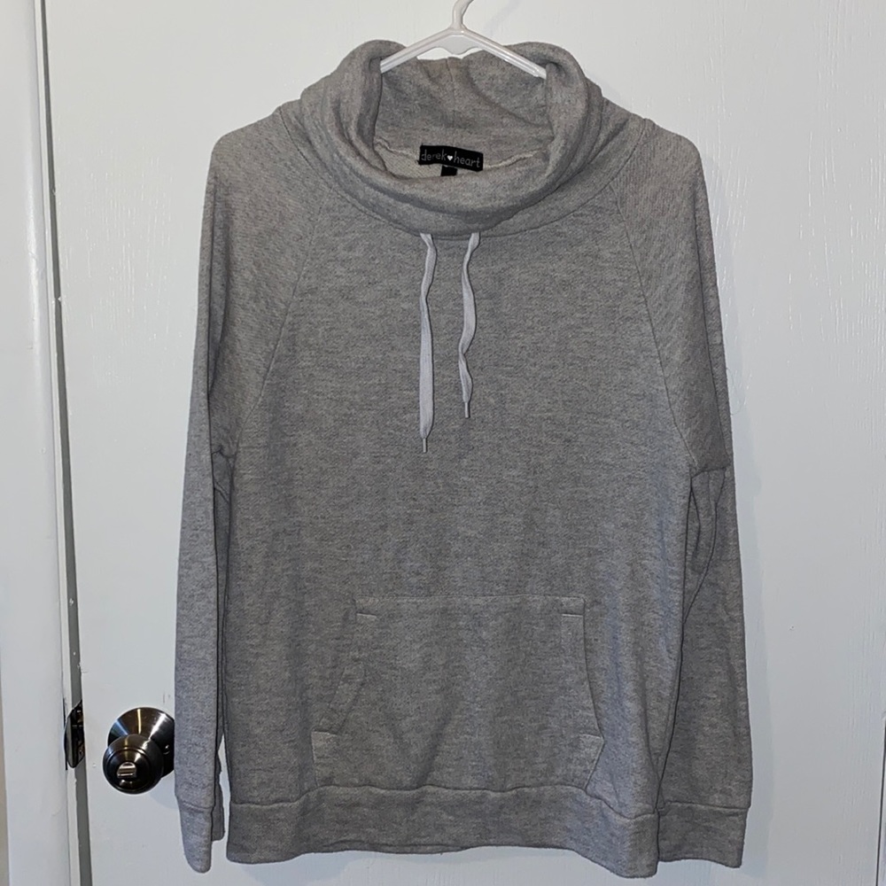 Gray fitted sweatshirt